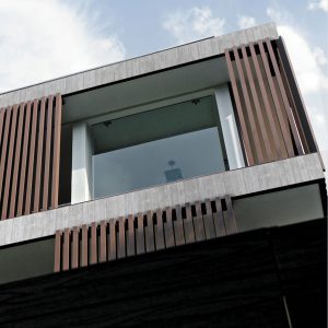 Viga alveolar em alumínio com revestimento BPC - Chocolate